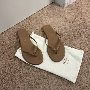 Tkees Matte Flip Flops Sandals Size 8 Beach Bum